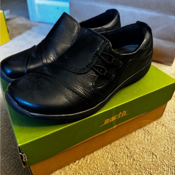 EARTH Hawk Wide. Black soft leather. 7.5 EUC - Picture 7 of 8